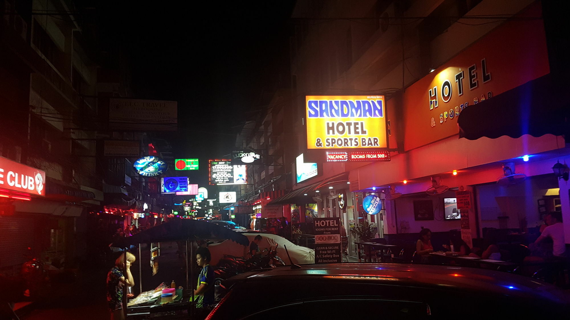 Sandman Hotel & Sports Bar Pattaya Exterior photo